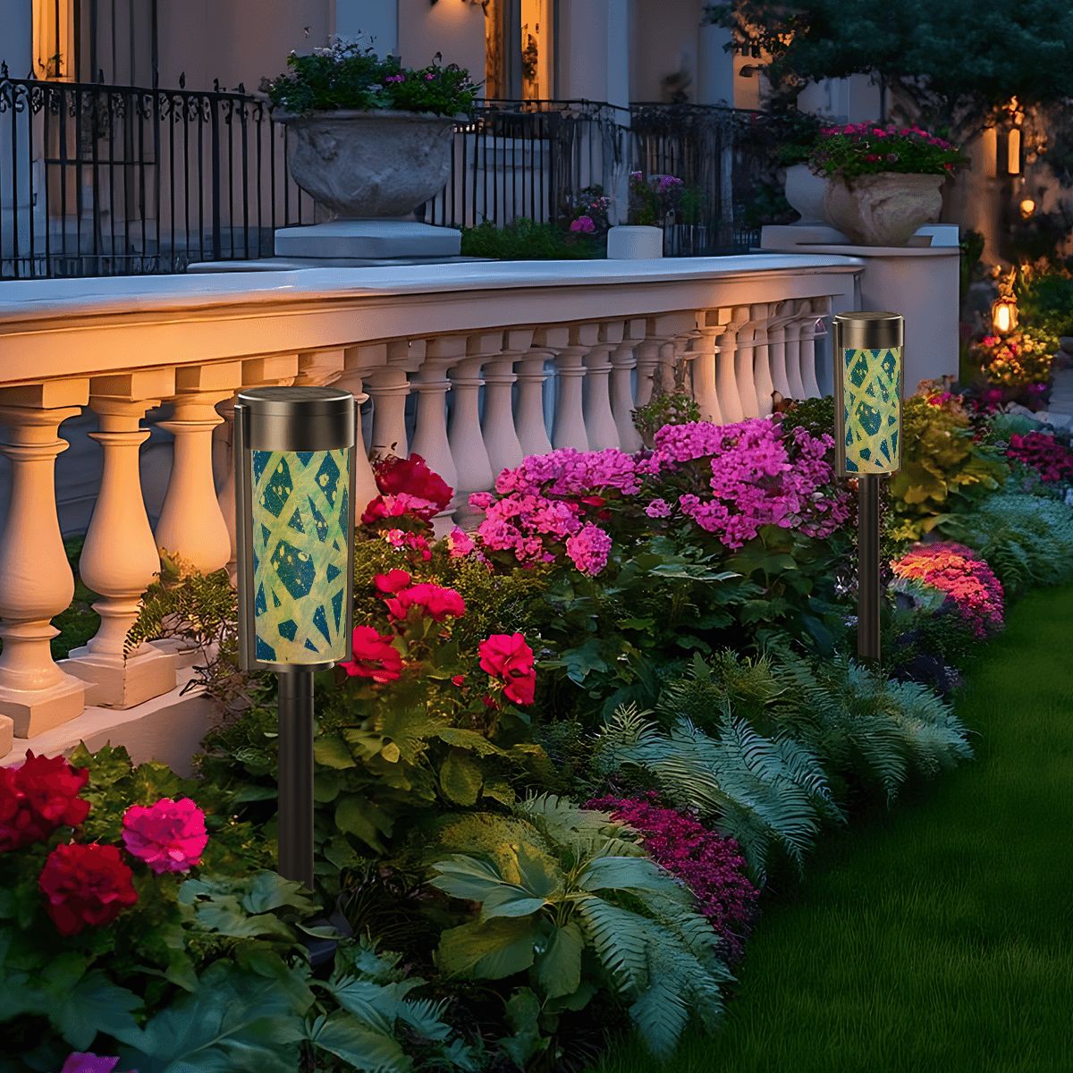 Gavin Scott Adjustable Outdoor Solar Lights (set of 4)