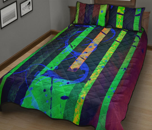 Gavin Scott Quilted Bed Set