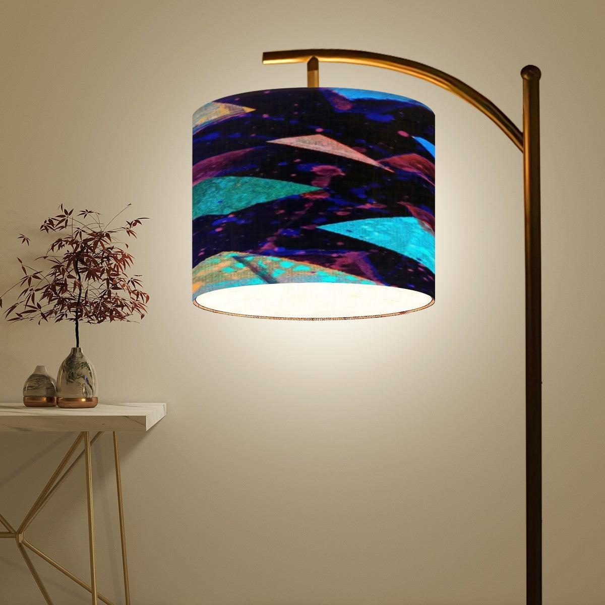 Gavin Scott Arc Floor Lamp w/Remote