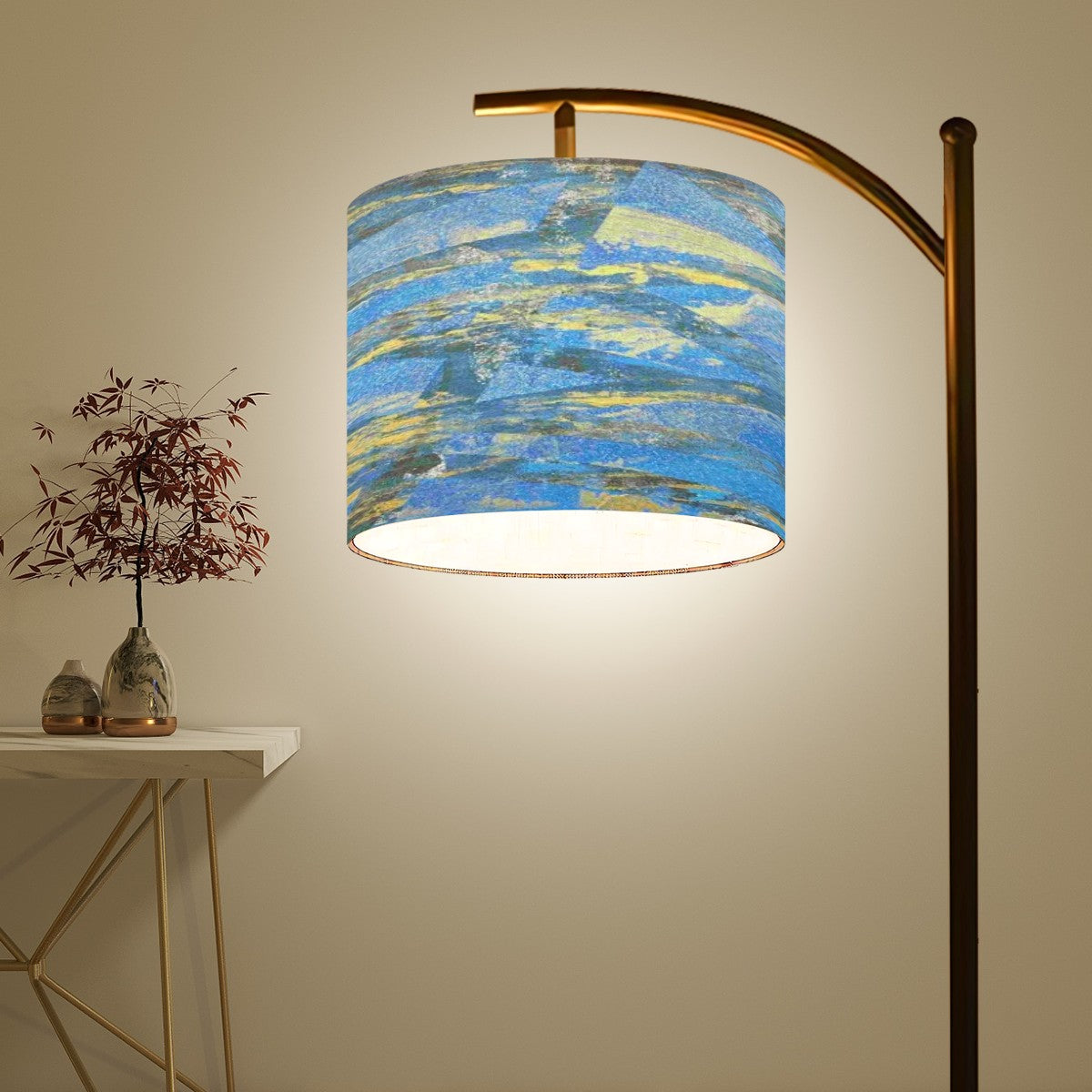 Gavin Scott Arc Floor Lamp w/Remote